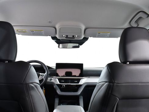 New 2026 Ford Explorer Active image 17