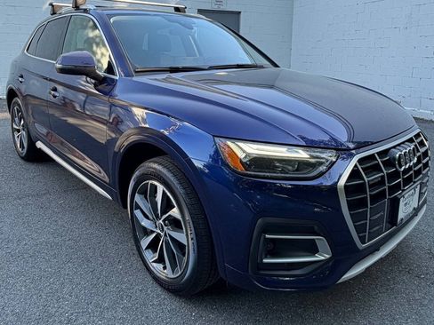 Used 2021 Audi Q5 2.0T Premium w/ Convenience Package AWD/4WD image 3