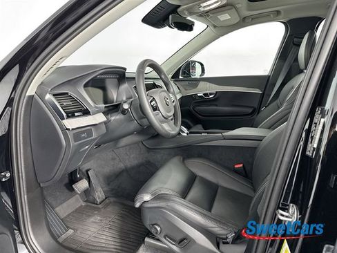 Used 2025 Volvo XC90 B6 Ultra w/ Protection Package Premier image 9