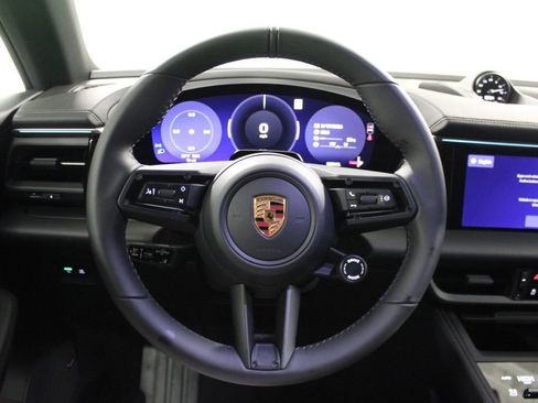 New 2026 Porsche Macan Electric image 19