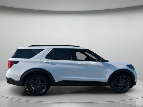New 2026 Ford Explorer ST RWD image 35