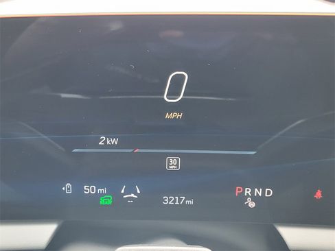 Used 2025 Cadillac Optiq Luxury 1 image 23