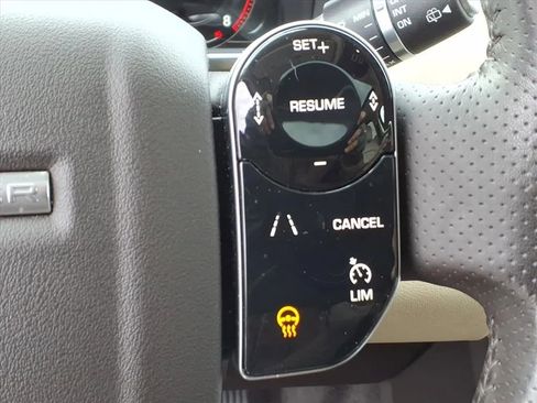 Used 2020 Land Rover Range Rover Sport HSE image 31