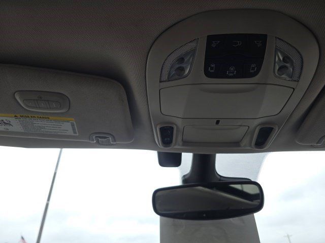 Certified 2022 Chrysler Pacifica Touring-L AWD/4WD image 24