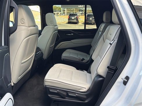 Certified 2022 Cadillac Escalade Sport image 21