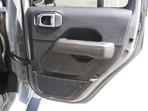 Used 2021 Jeep Gladiator Mojave AWD/4WD image 27