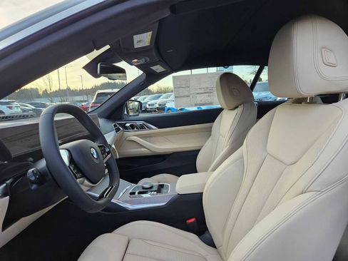 New 2026 BMW 430i xDrive Convertible w/ Convenience Package image 22