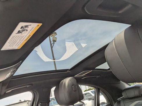 Used 2019 Mercedes-Benz S 560 Sedan image 21