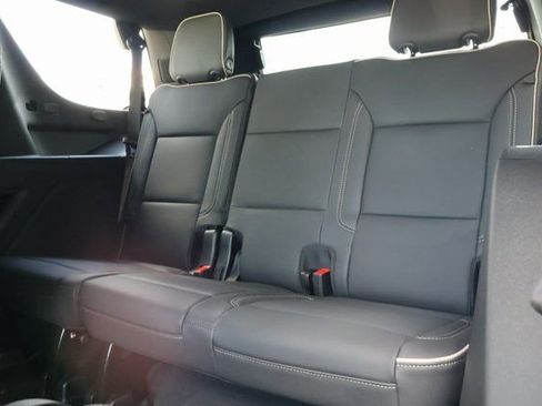 New 2026 GMC Yukon Elevation image 13