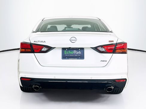 Used 2024 Nissan Altima 2.5 SR AWD/4WD image 7
