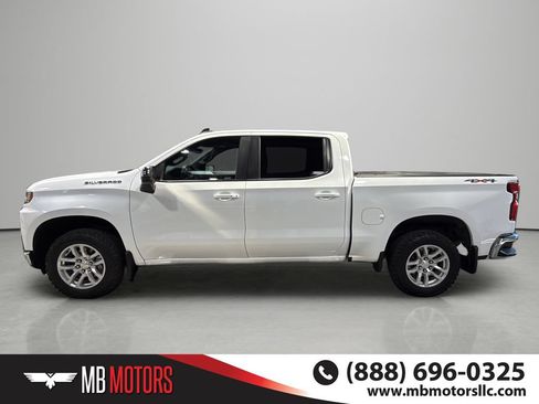 Used 2019 Chevrolet Silverado 1500 LT w/ Convenience Package AWD/4WD image 2