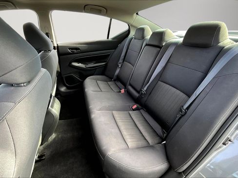 Used 2024 Nissan Altima 2.5 SV image 22