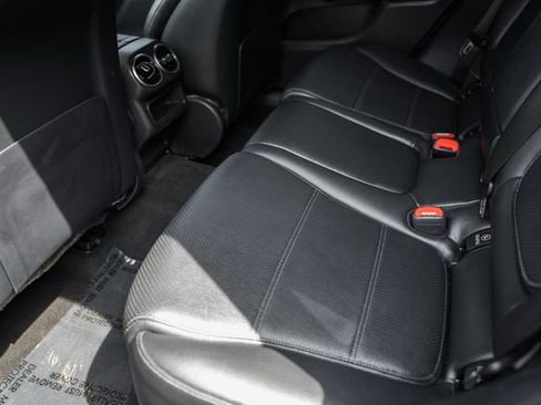 Used 2024 Mercedes-Benz GLC 300 4MATIC image 26