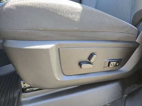 Used 2021 RAM 2500 Big Horn w/ Level 2 Equipment Group AWD/4WD image 15