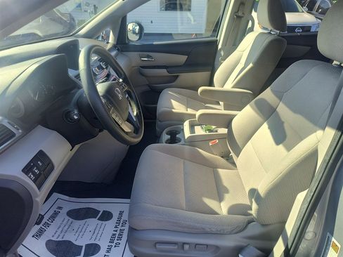 Used 2016 Honda Odyssey SE image 14