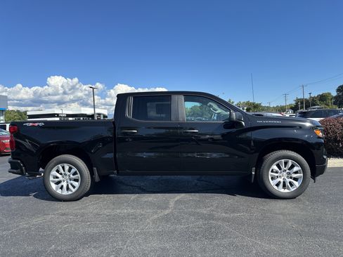 New 2026 Chevrolet Silverado 1500 Custom image 4