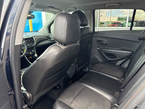 Used 2021 Chevrolet Trax LT image 15