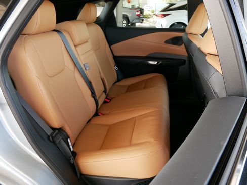 Certified 2025 Lexus RX 350 w/ Convenience Package image 14