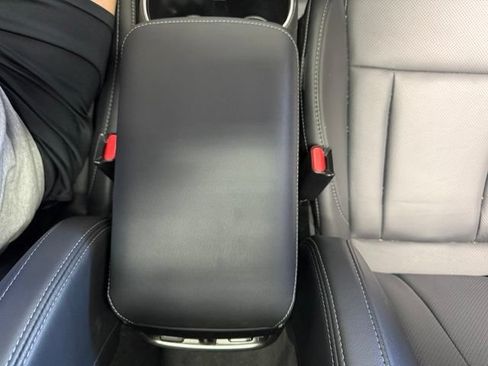 Used 2022 Subaru Outback Limited AWD/4WD image 42