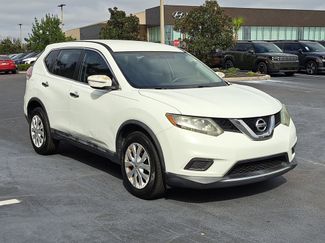 Used 2015 Nissan Rogue S video 2