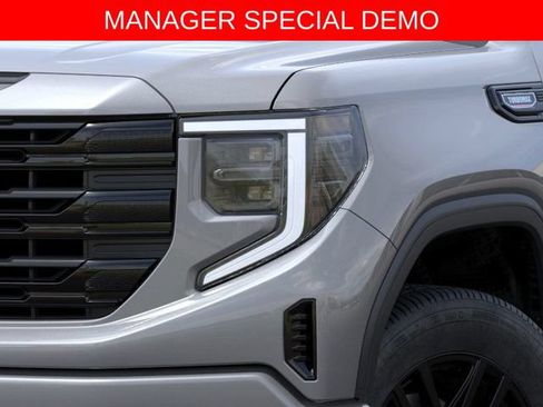 Used 2026 GMC Sierra 1500 Elevation AWD/4WD image 10