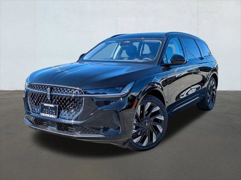 New 2026 Lincoln Nautilus Reserve w/ Jet Appearance Package image 1