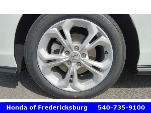 Certified 2025 Honda Accord LX image 11