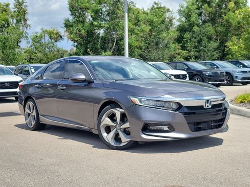 Used 2018 Honda Accord Touring image 1
