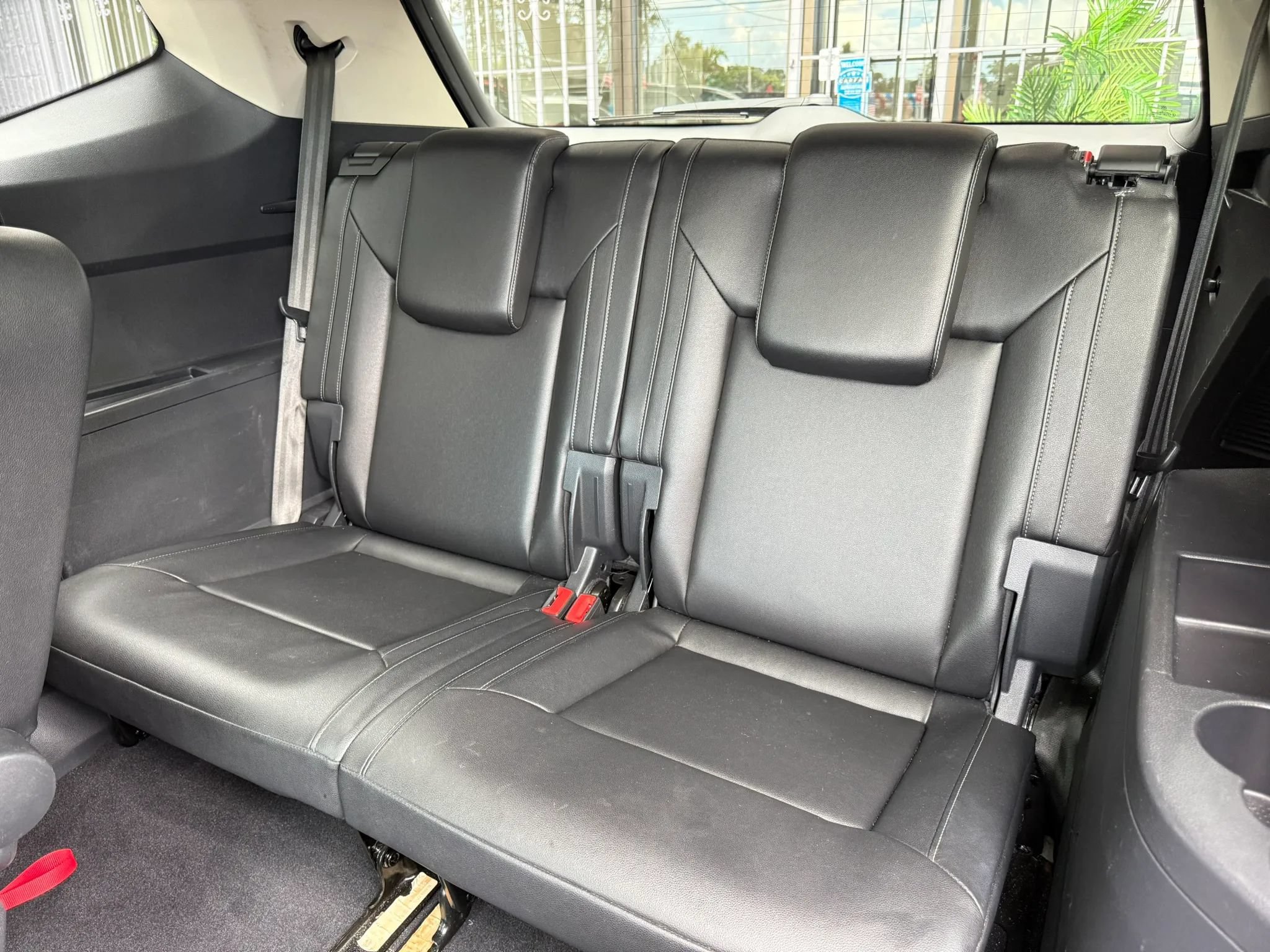 Used 2019 Volkswagen Atlas SE w/ Panoramic Sunroof Package FWD image 18