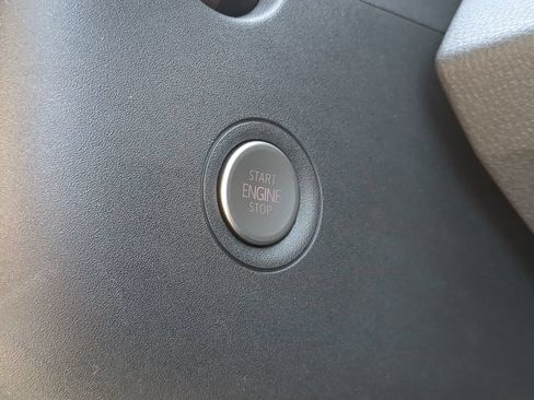 Certified 2023 Volkswagen ID.4 Pro S AWD/4WD image 33