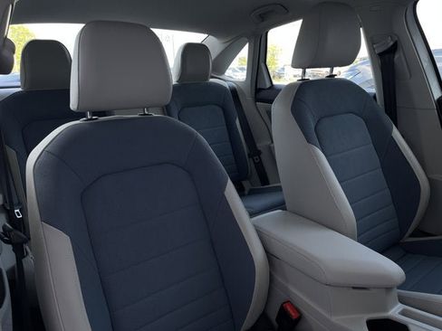 New 2025 Volkswagen Jetta SE image 22