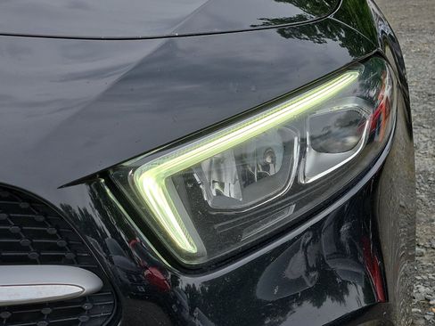 Used 2019 Mercedes-Benz A 220 4MATIC image 9