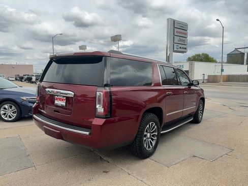 Used 2016 GMC Yukon XL Denali w/ Open Road Package AWD/4WD image 6