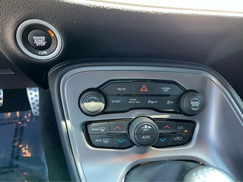 Used 2023 Dodge Challenger R/T RWD image 18