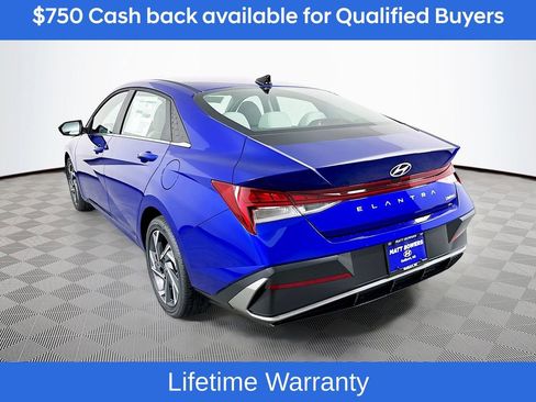 New 2025 Hyundai Elantra Limited image 7
