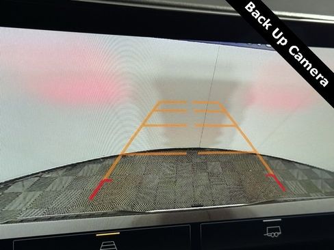 Used 2023 Chevrolet Silverado 1500 LT w/ Z71 Off-Road Package image 6