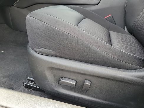 Used 2023 Nissan Altima 2.5 SV FWD image 11
