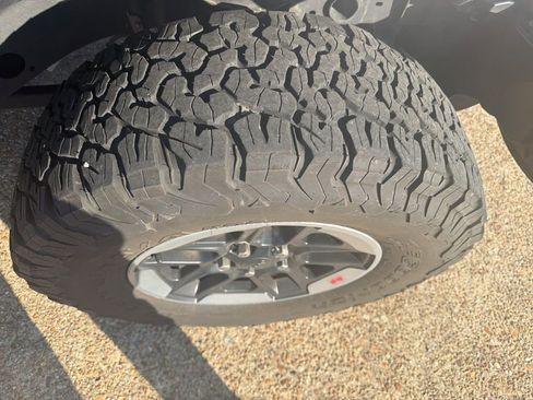 Used 2019 Jeep Wrangler Unlimited Rubicon image 11