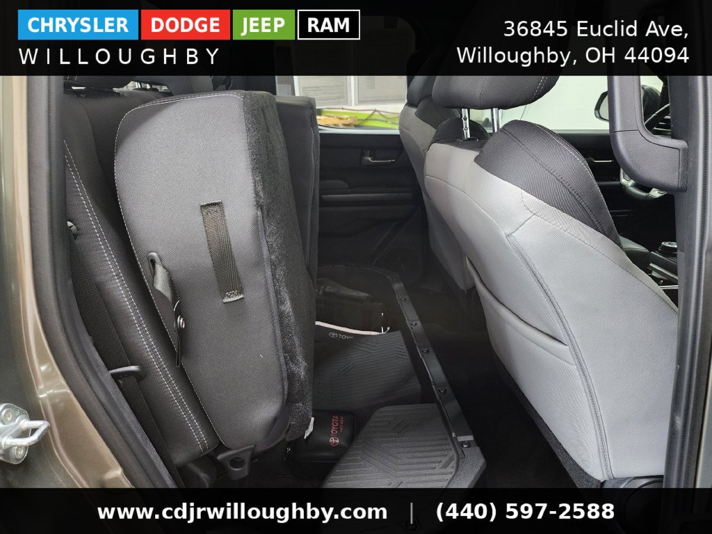 Used 2024 Toyota Tacoma TRD Off-Road AWD/4WD image 33