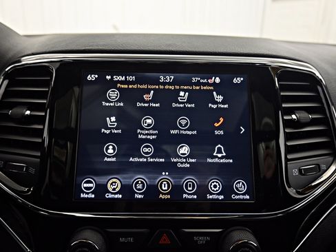 Used 2020 Jeep Grand Cherokee Limited w/ Luxury Group II image 12