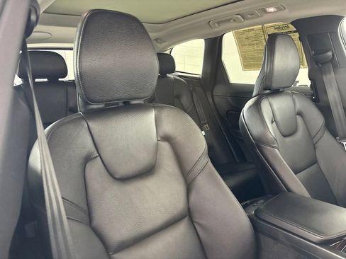Used 2023 Volvo XC60 B5 Plus w/ Climate Package AWD/4WD image 29