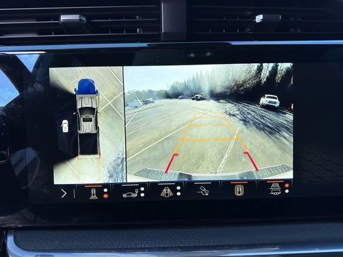 Used 2024 GMC Sierra 2500 Denali w/ Denali Reserve Package image 32