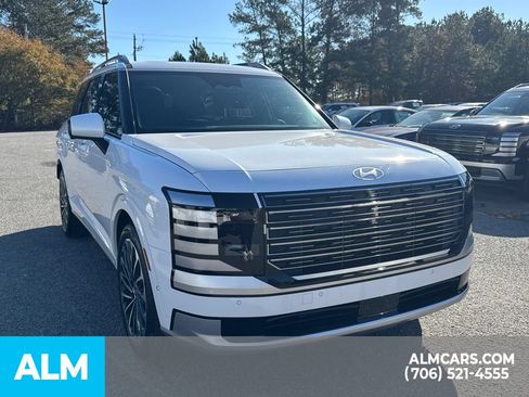 Used 2026 Hyundai Palisade Calligraphy FWD image 8