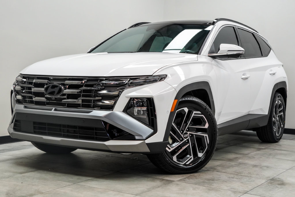 Used 2025 Hyundai Tucson Limited FWD image 1