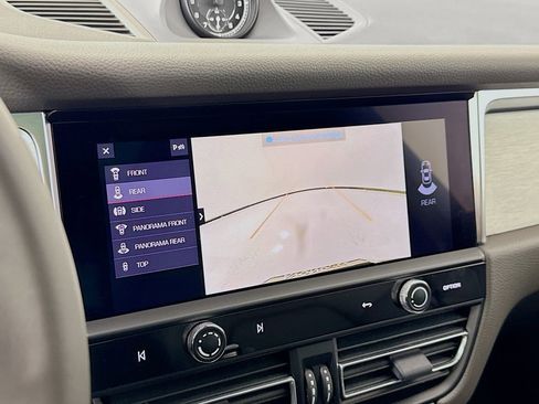 Certified 2023 Porsche Macan Turbo image 20