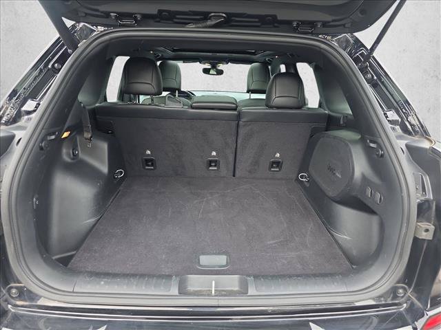 Used 2020 Jeep Cherokee High Altitude AWD/4WD image 12