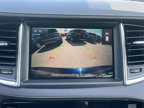 Used 2020 INFINITI QX50 Luxe w/ Navigation Package AWD/4WD image 16