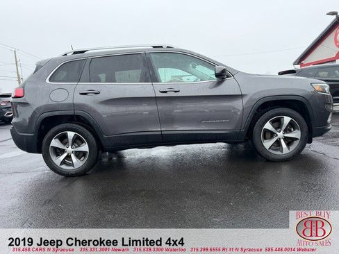 Used 2019 Jeep Cherokee Limited AWD/4WD image 2