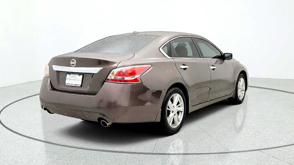 Used 2014 Nissan Altima 2.5 SV FWD image 5