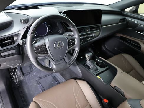 Used 2024 Lexus ES 300h Ultra Luxury w/ Accessory Package (Z2) FWD image 22